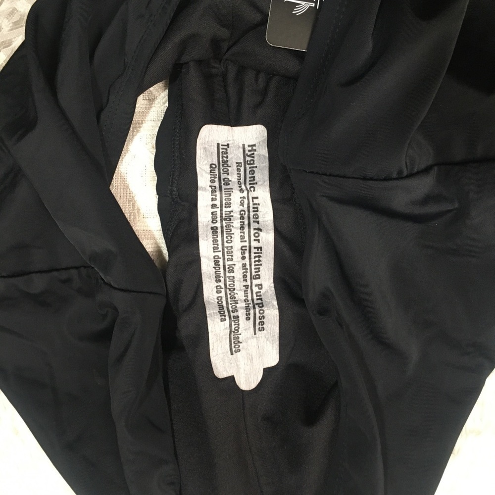 Catalina basic black swim bottom - Picture 5 of 6